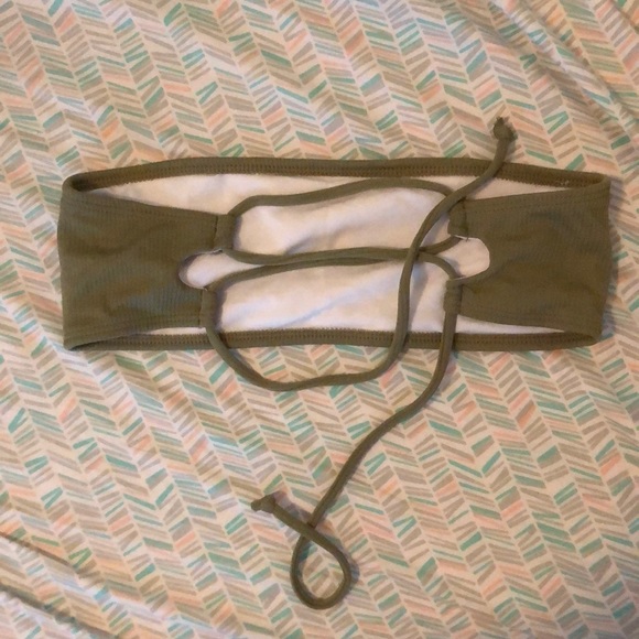 Swim suit - Picture 3 of 4